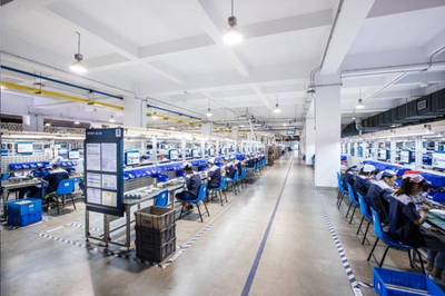 走進(jìn)正在數(shù)字化轉(zhuǎn)型中的良信電器工廠